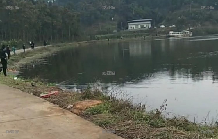 乐山夹江县马村水库路亚基地