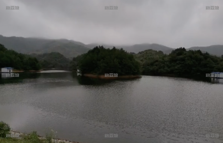 长沙宁乡灰汤美人湖筏钓路亚乐园