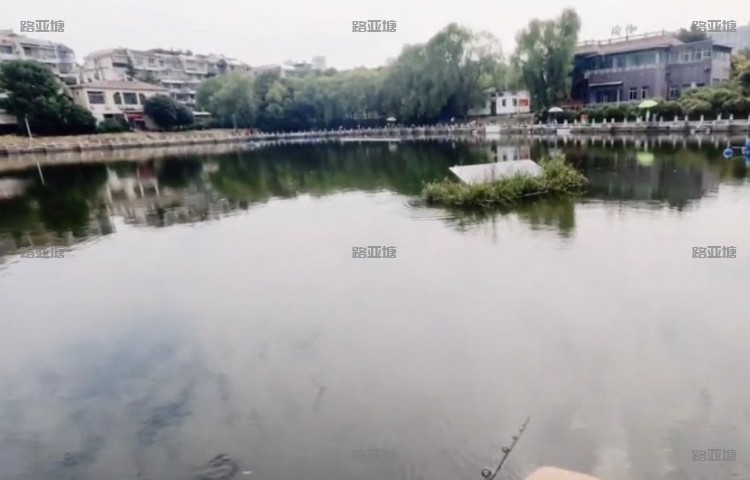 武汉常青花园练杆塘